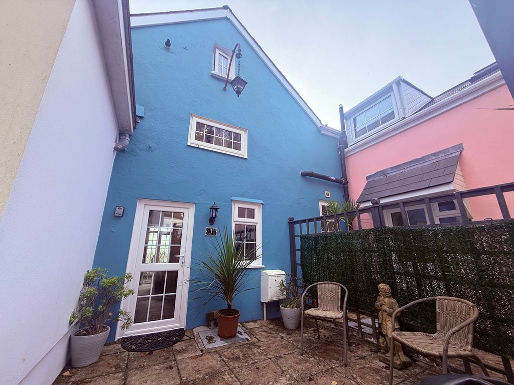 Property photo 2 of 15 Photograph