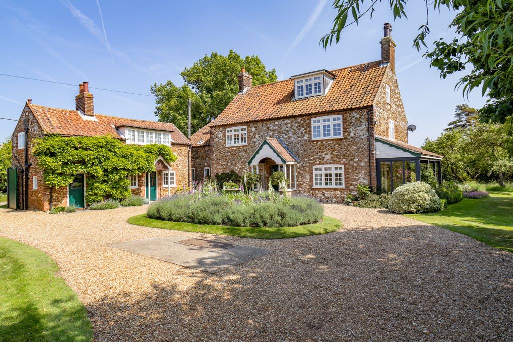 Property photo 1 of 70 4201110