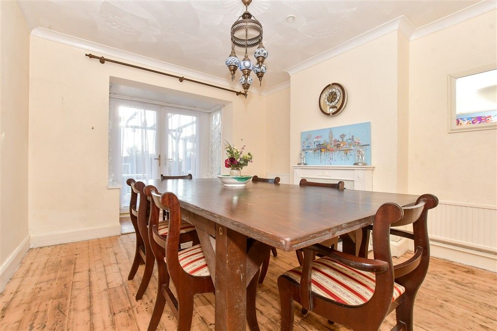 Property photo 2 of 18 Dining Room