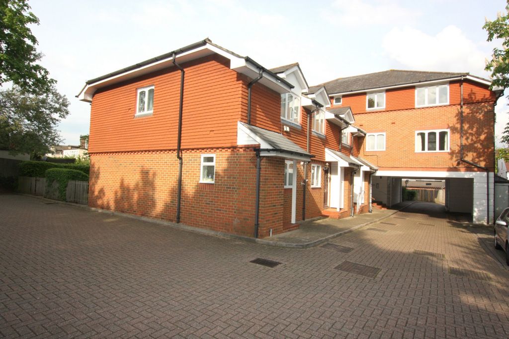 Property photo 1 of 8 Main