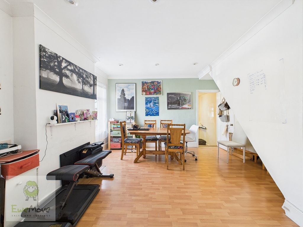 Property photo 3 of 12 Dining Room