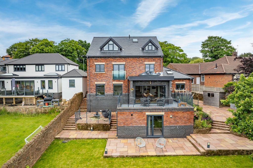 Property photo 1 of 88