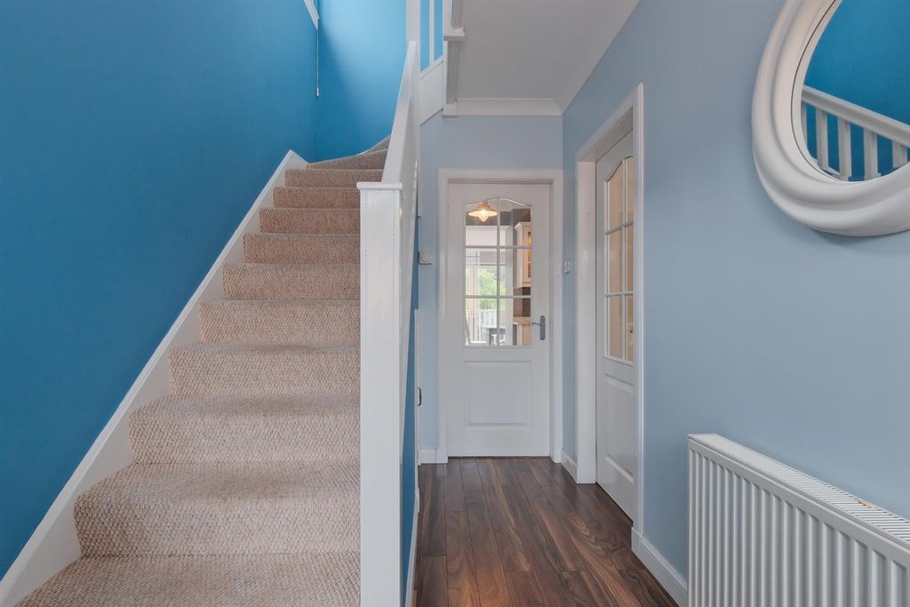 Property photo 2 of 42 001-41 Hillfoot Avenue Wishaw ML2 8Tr.Jpg