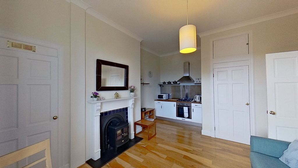 Property photo 2 of 10 Photo 2