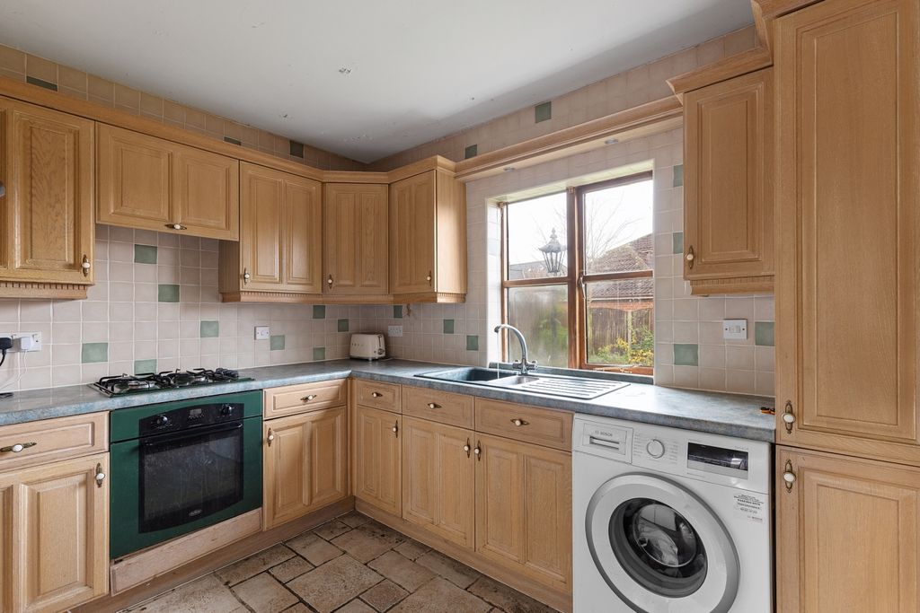 Property photo 2 of 13 Kitchen