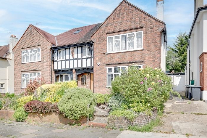 Property photo 3 of 23 34-Grove-Avenue-3...