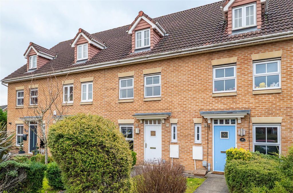 Property photo 1 of 31 Front External