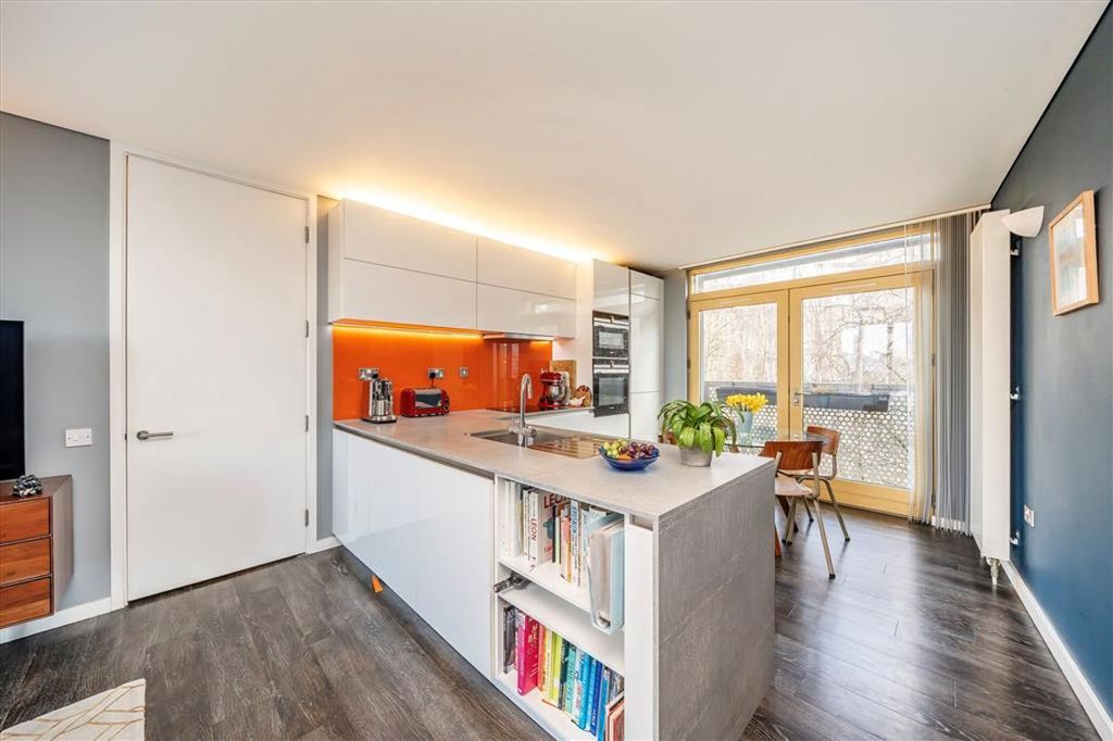 Property photo 3 of 9