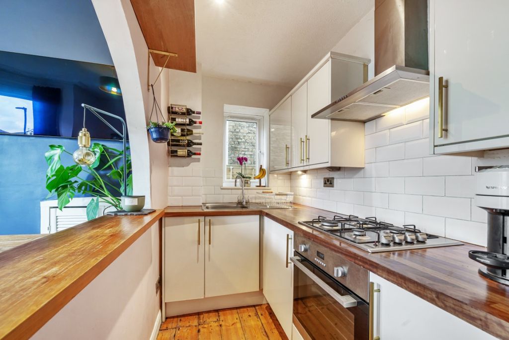 Property photo 2 of 7 1011517 (3)