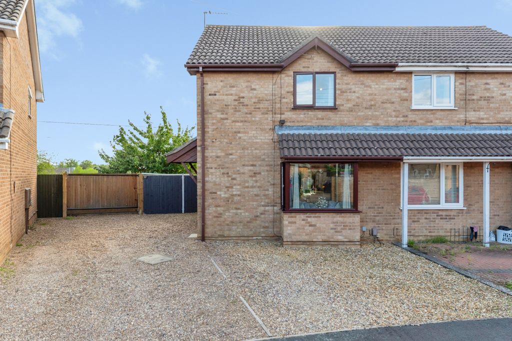 Property photo 1 of 17 34_Bramblewood_Close-30