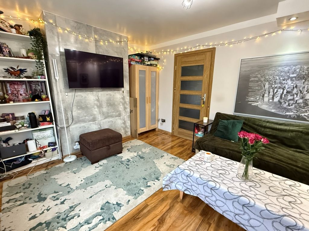 Property photo 3 of 25