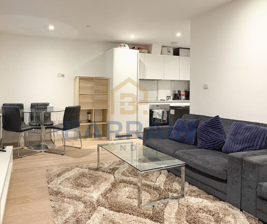 Property photo 2 of 8 1 Bedroom - For Sale - Clyde Square, E14 By Barrai