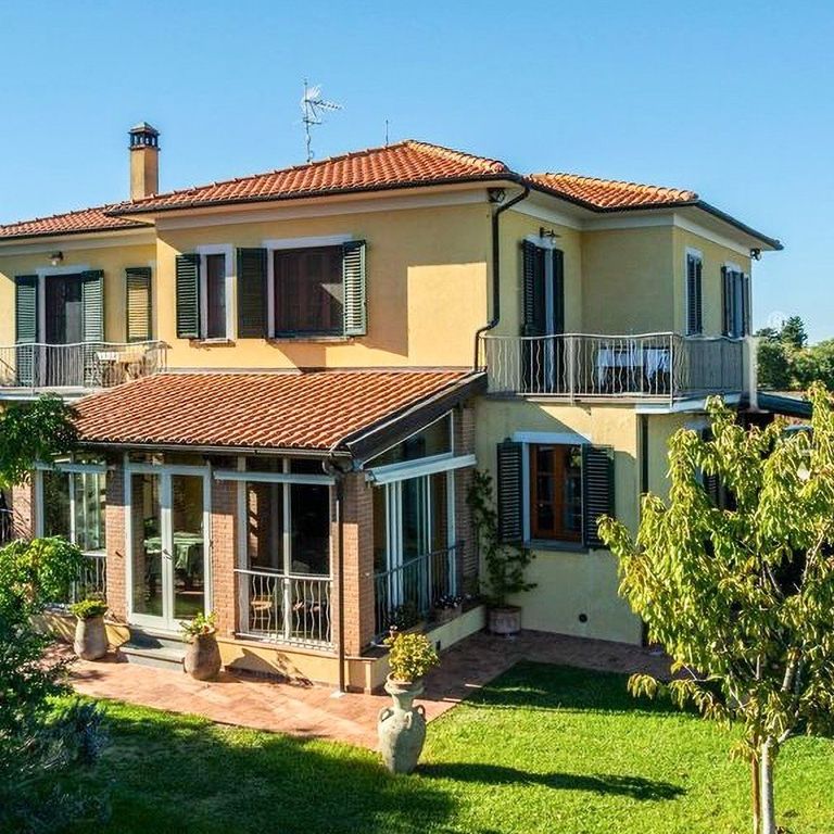 Property photo 1 of 18 Rustic Country House In Charming Bibbona, Tuscany