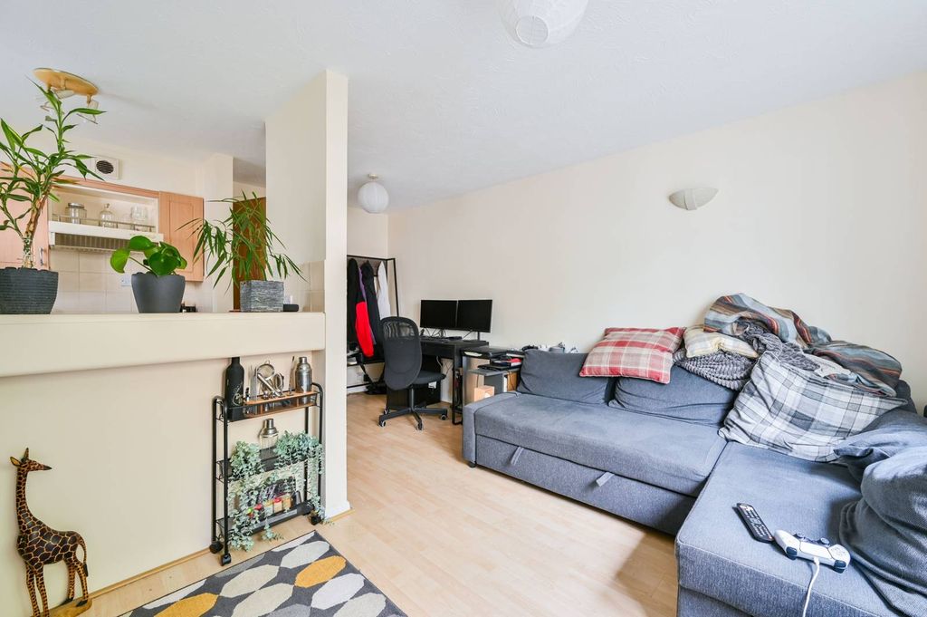 Property photo 2 of 4
