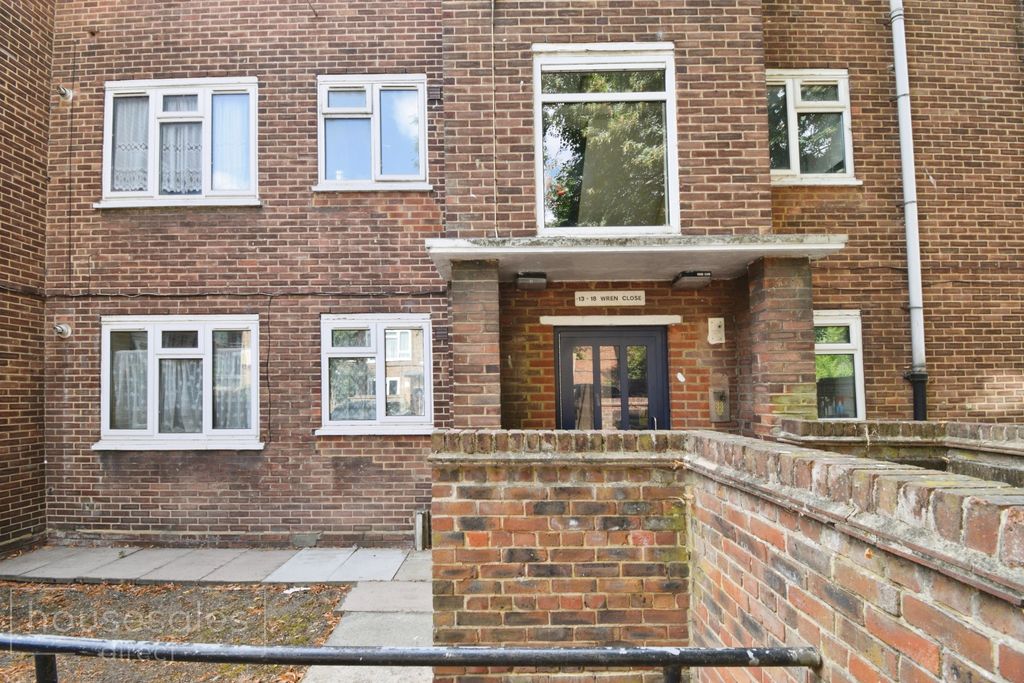 Property photo 1 of 5