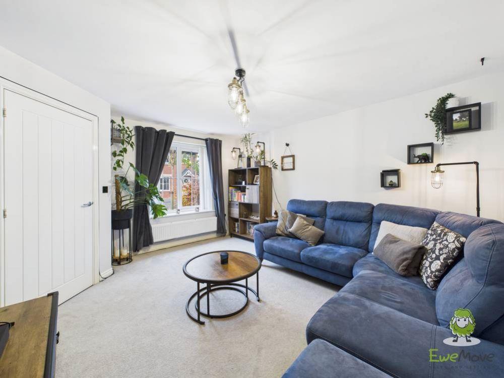 Property photo 3 of 17 Living Room Emilydimelowewemovewhitchurchandnantwi