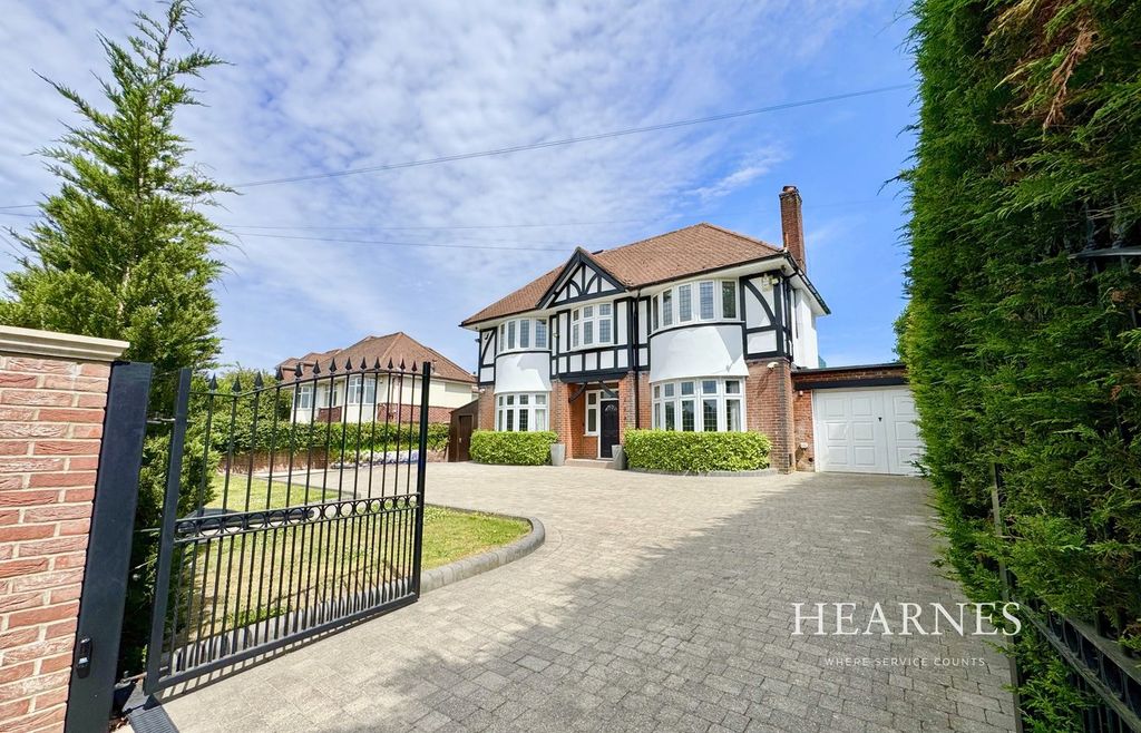 Property photo 1 of 39