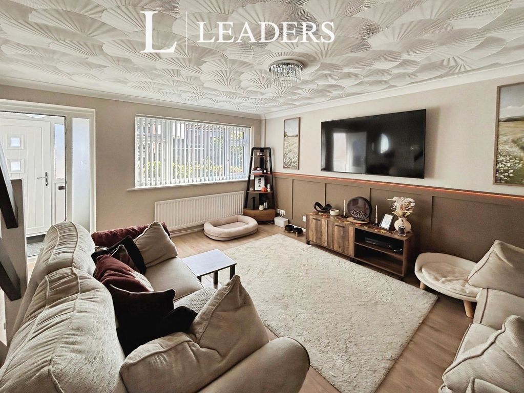 Property photo 3 of 9 Pbox-Img.Jpg
