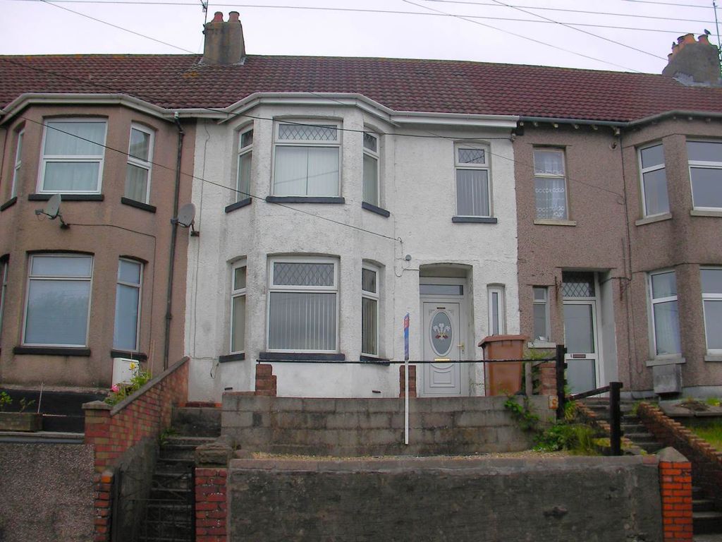 Property photo 1 of 9 External Front