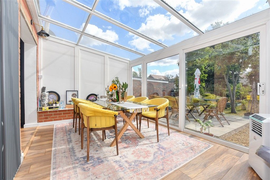 Property photo 2 of 14 Conservatory Area