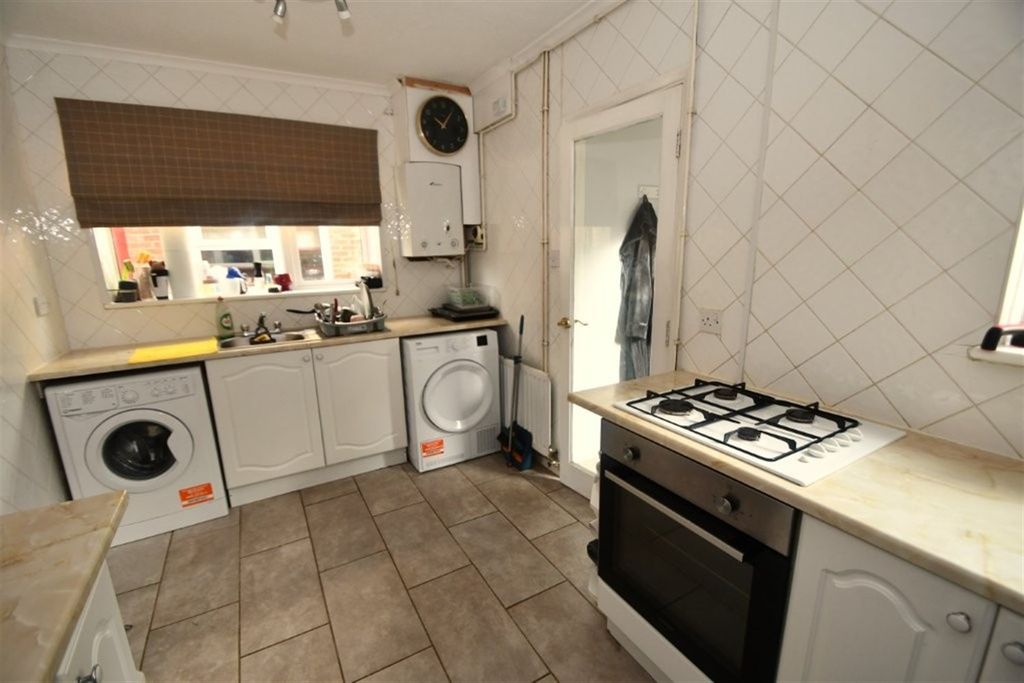 Property photo 2 of 15 Kitchen