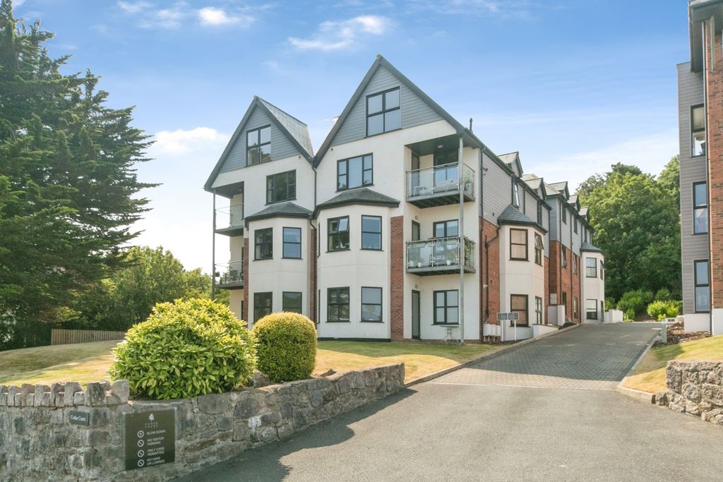 Property photo 1 of 19 Pbox-Img.Jpg