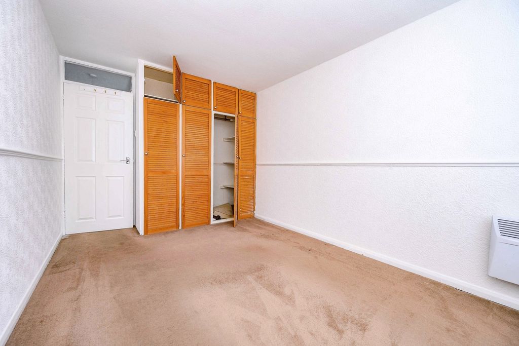 Property photo 3 of 9 Pbox-Img.Jpg