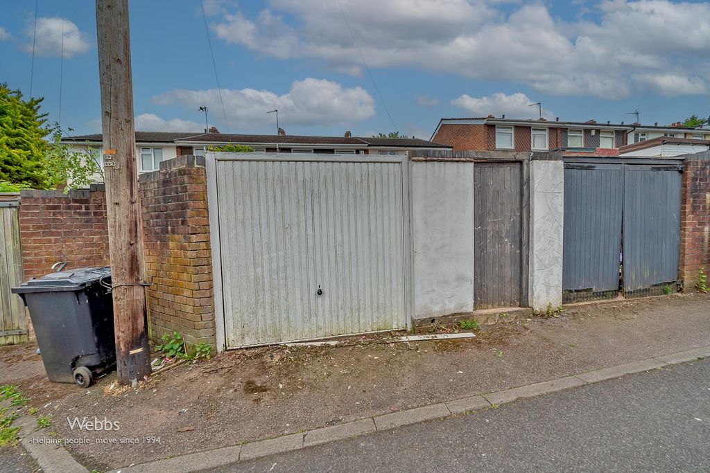 Property photo 2 of 23 © Webbs Estate Agents © (55 Of 147).Jpg