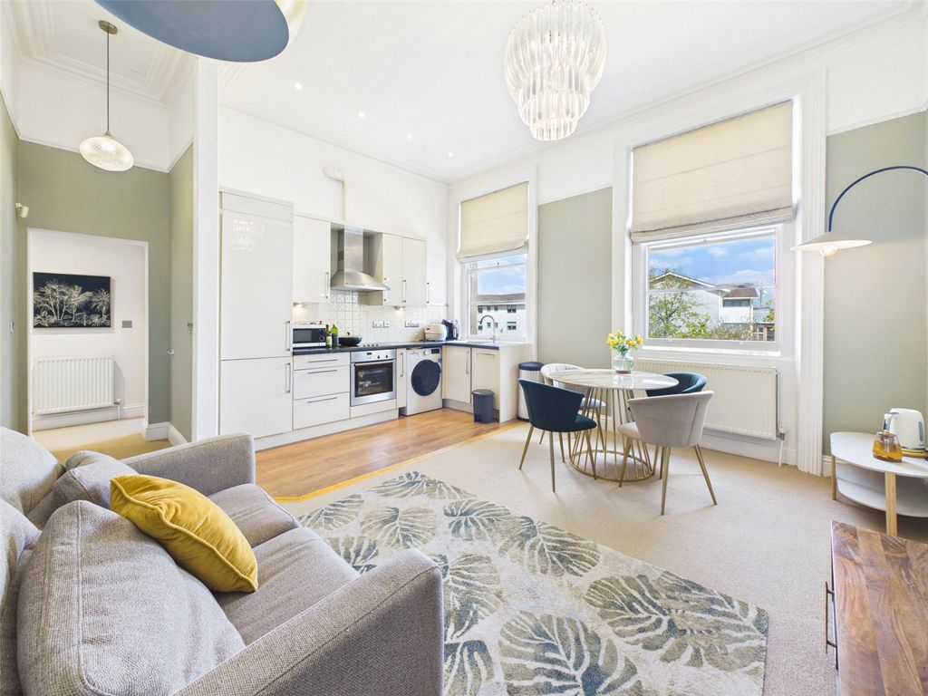 Property photo 3 of 19 Picture No. 02