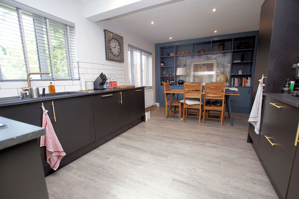 Property photo 3 of 18 Kitchen/ Diner