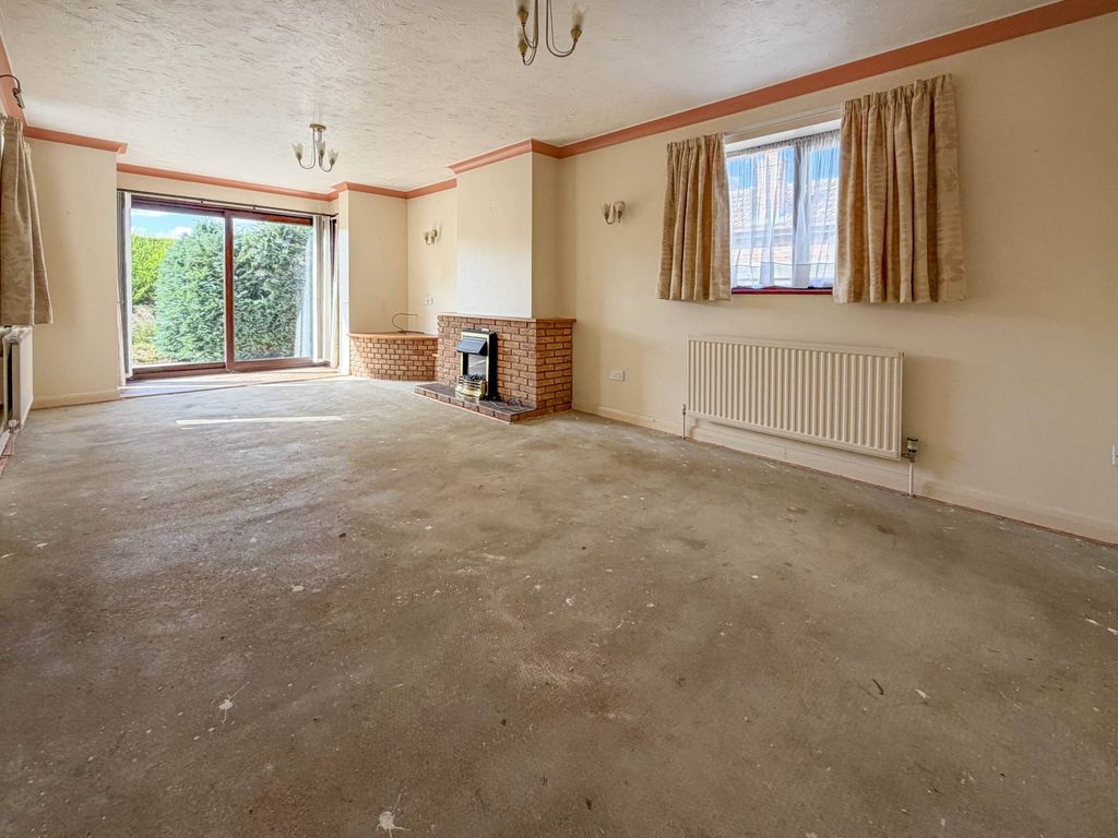 Property photo 2 of 15