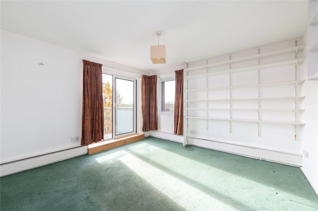 Property photo 2 of 15 Picture No. 02