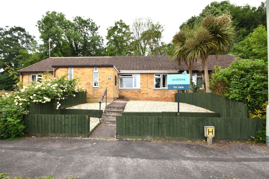 Property photo 1 of 10 Seddons Tiverton