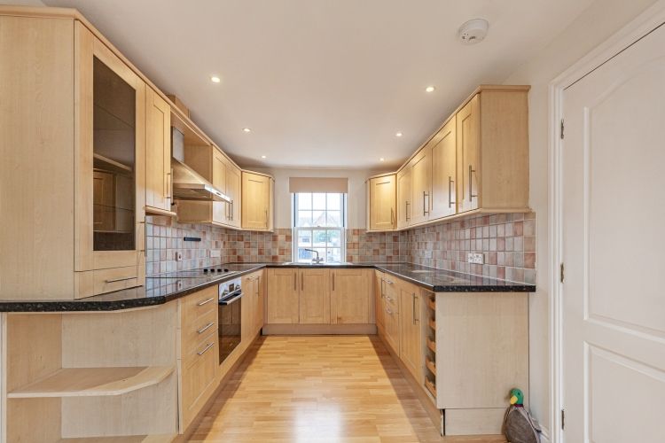 Property photo 2 of 10 305912