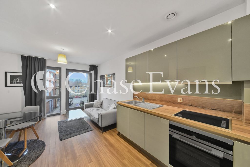 Property photo 1 of 9 Living Area