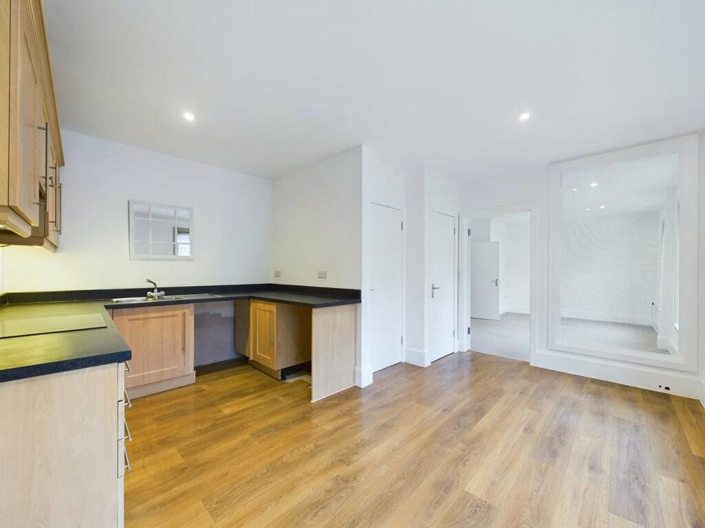 Property photo 1 of 11 Picture No. 01