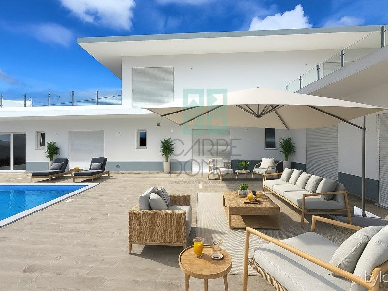 Property photo 1 of 43