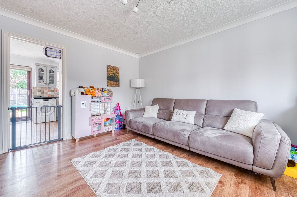 Property photo 3 of 15