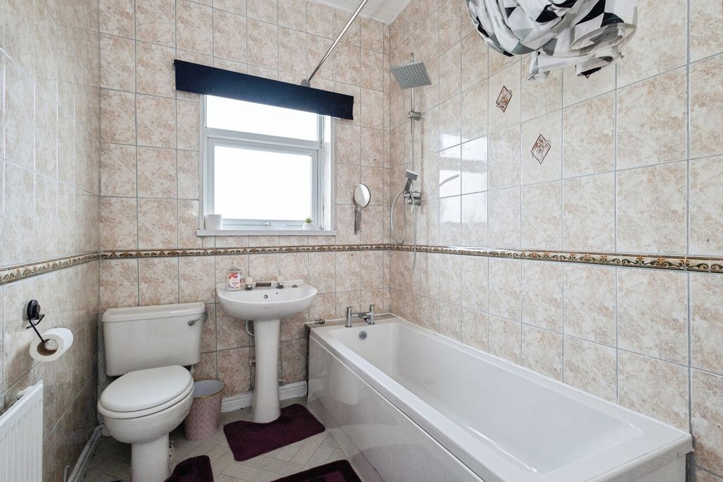 Property photo 3 of 21 Pbox-Img.Jpg
