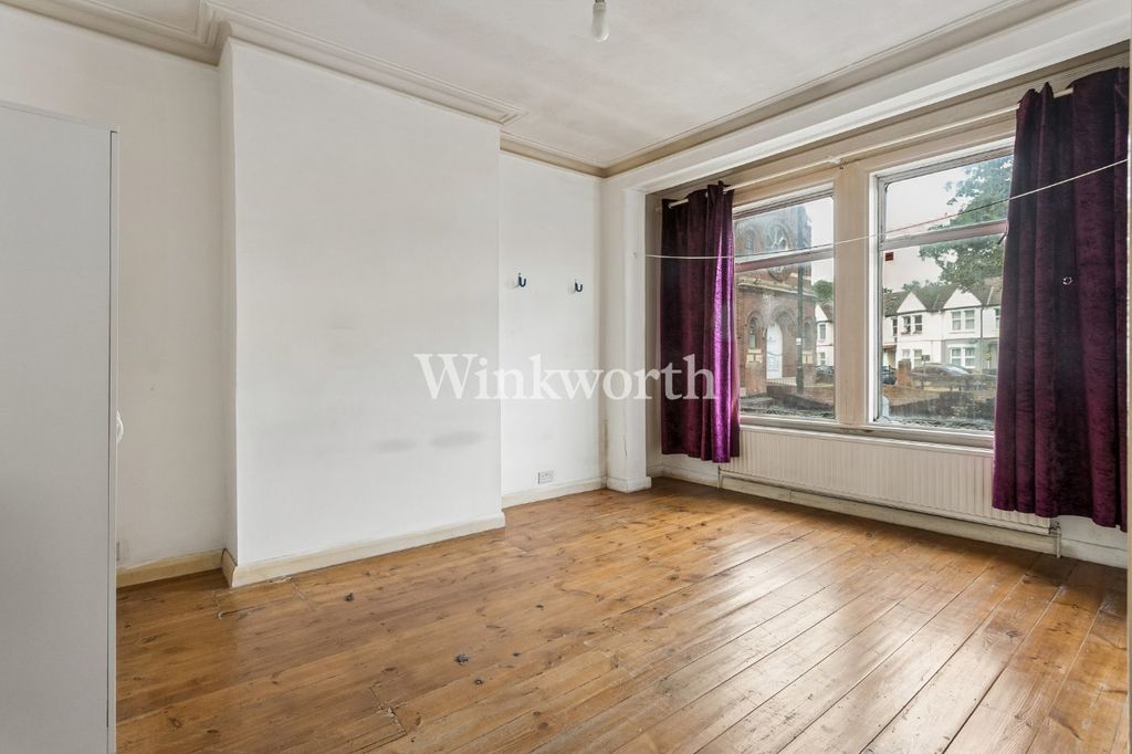Property photo 2 of 16 Picture No. 05