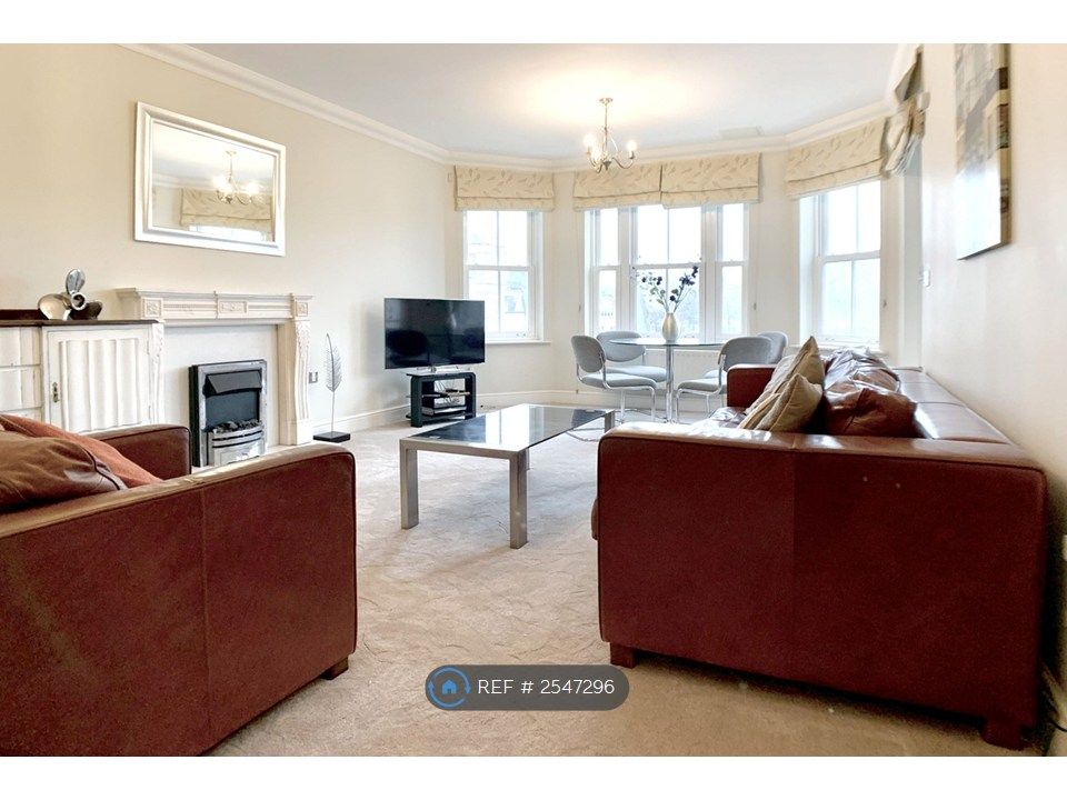 Property photo 2 of 7 Lounge