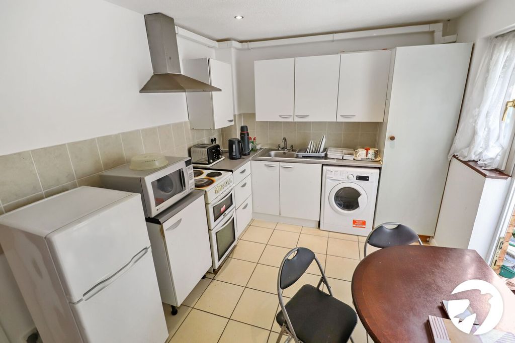 Property photo 3 of 13 Picture No. 08