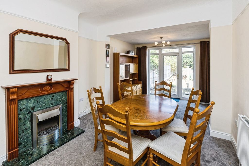 Property photo 3 of 14 Pbox-Img.Jpg