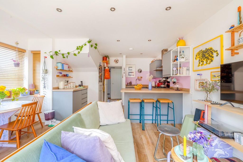 Property photo 1 of 22 CD7A9458-Hdr_1.Jpg