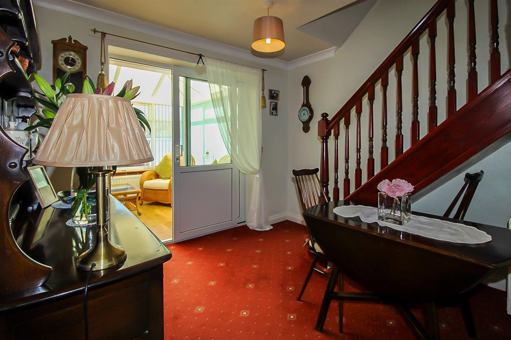 Property photo 3 of 14 Dining Area