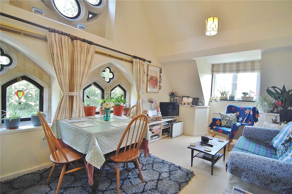 Property photo 2 of 7 Picture No. 13