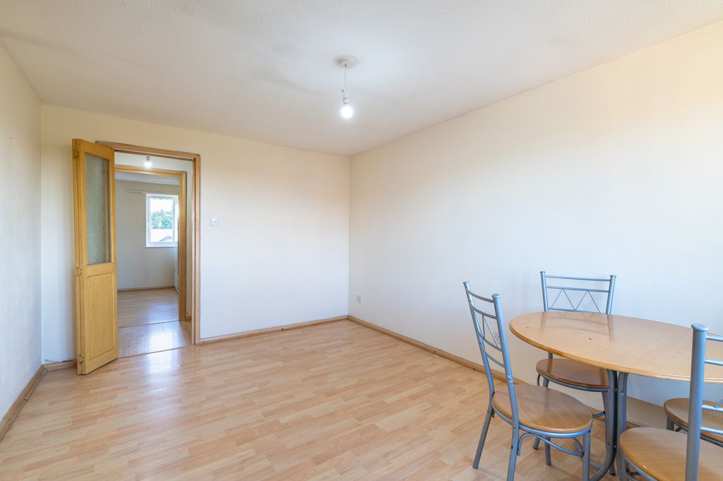 Property photo 2 of 14 Living Room