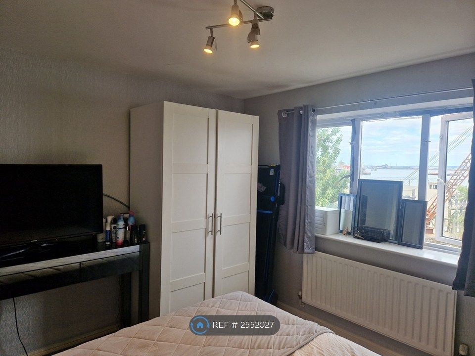 Property photo 3 of 7
