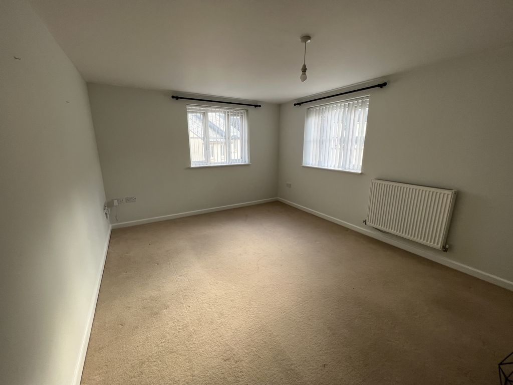 Property photo 3 of 8 Img_4551