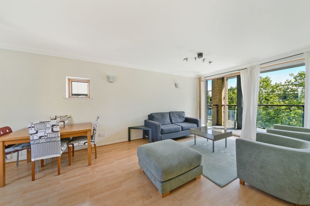 Property photo 1 of 7 Living Area
